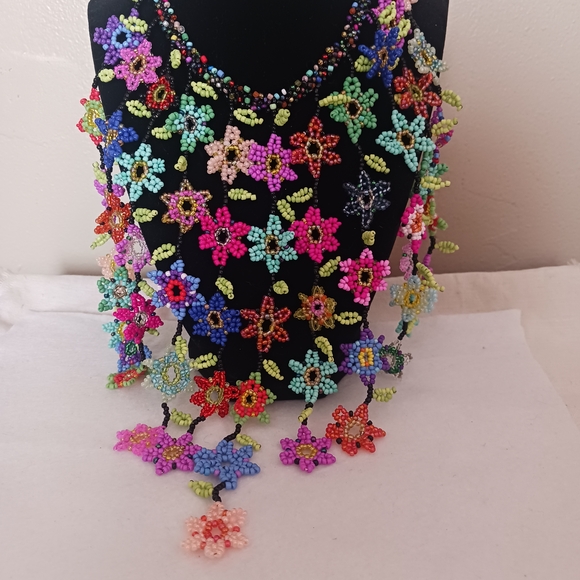 Handmade Jewelry - Colorful Beaded Floral Necklace